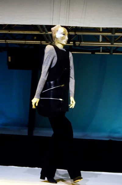 Look 12
